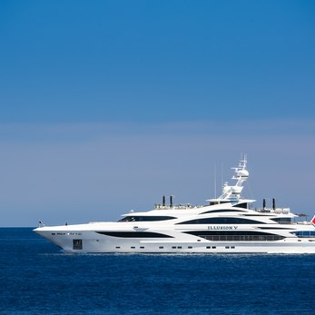 Illusion V yacht exterior 2