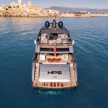 HP6 yacht exterior 5