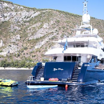 My Way V yacht exterior 13