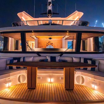 Simplicity yacht exterior 3