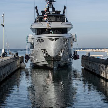 Lt. Pete Maverick Mitchell yacht exterior 2