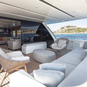 Cut yacht interior 4