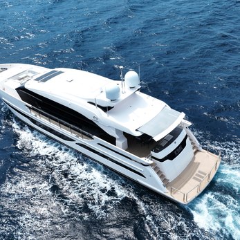 KeΦi yacht exterior 5