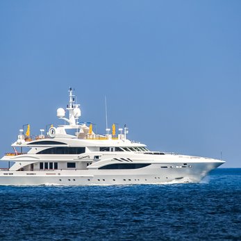 Platinum yacht exterior 5