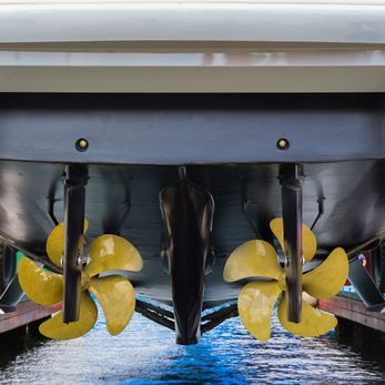 Cabana yacht exterior 4