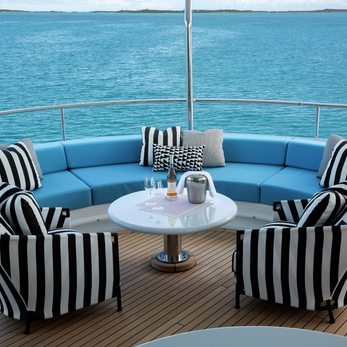 Esmeralda II yacht exterior 4