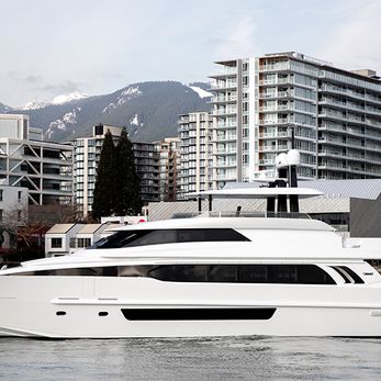 Crescent Lady yacht exterior 5