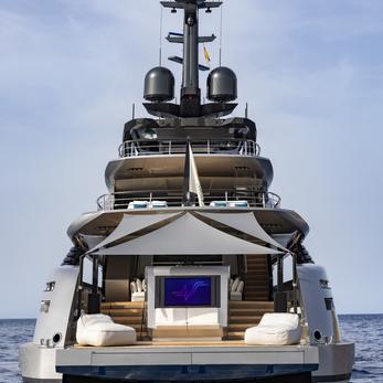 No Stress yacht exterior 5