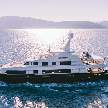 Xana yacht exterior 4