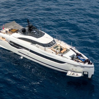 Next yacht exterior 2