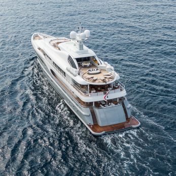 Ventum Maris yacht exterior 4