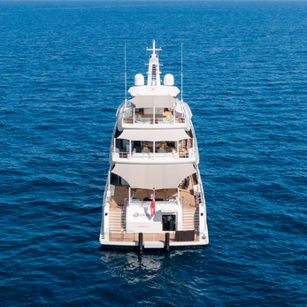 Shenoa yacht exterior 5