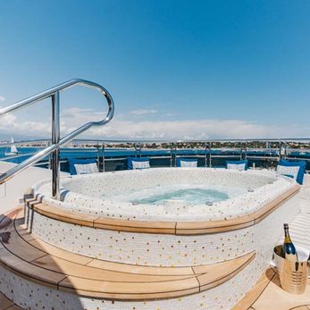 Champagne Seas yacht exterior 4