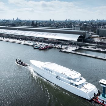 Feadship 1015 yacht exterior 2