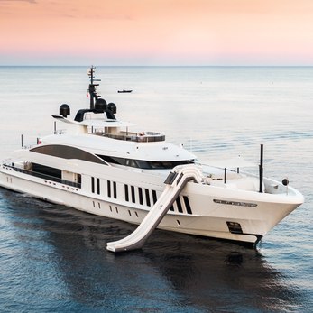 Samurai yacht exterior 4