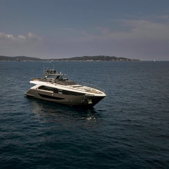 Victoria III yacht exterior 3