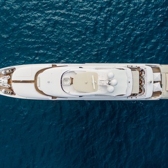 Kolaha yacht interior 3