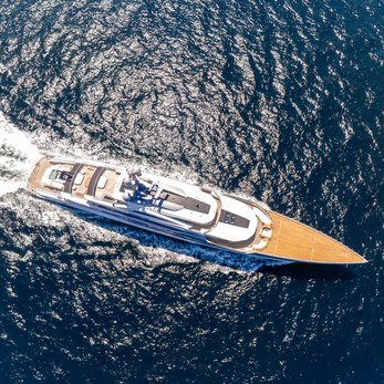 Al Reem yacht exterior 2