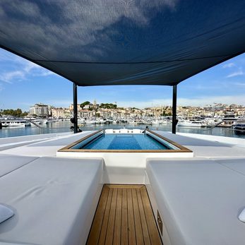 Frette yacht exterior 2