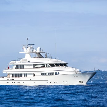 Hercules yacht exterior 2