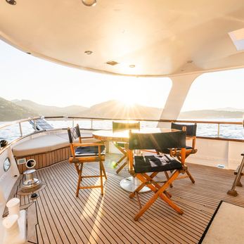 Sealord yacht exterior 4