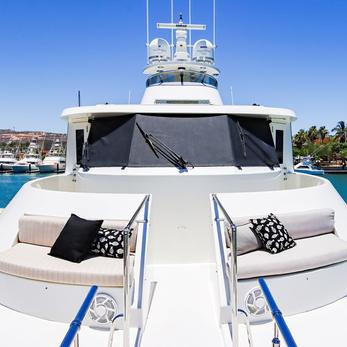 Mardiosa yacht exterior 2