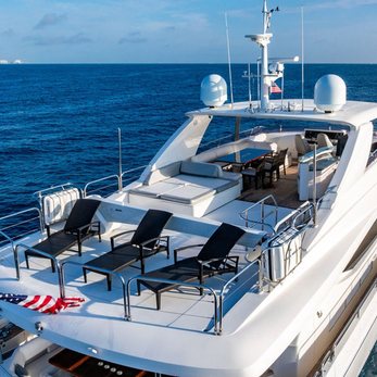 Oasis yacht exterior 4