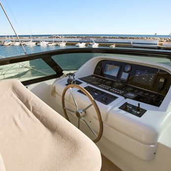 Pobedy I yacht exterior 2