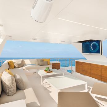 Ocean Lily yacht interior 4