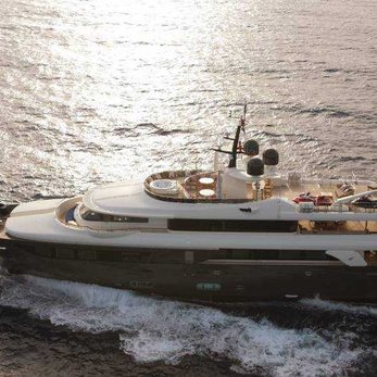 Lady Trudy yacht exterior 4