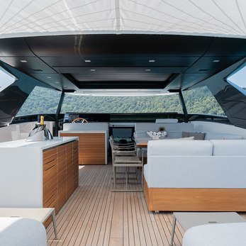 Eight13 yacht interior 3