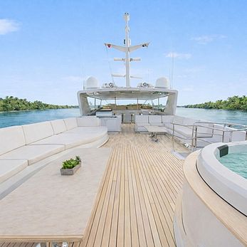 Savoir-Faire yacht exterior 2