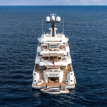 Gigia yacht exterior 5