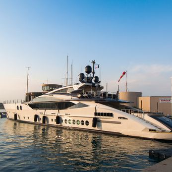 Bliss yacht exterior 2