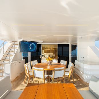 FD110/ 07 yacht exterior 4