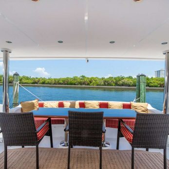 Boxes II yacht exterior 5