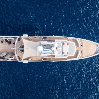 Preference 19 yacht interior 4