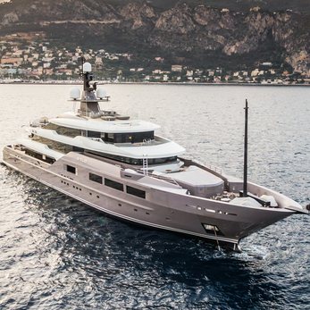 Casino Royale yacht exterior 4