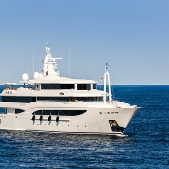 Tacanuyaso M S yacht exterior 5