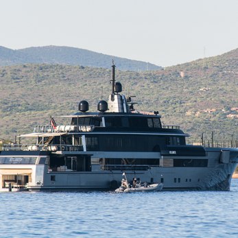 Atlante yacht exterior 2