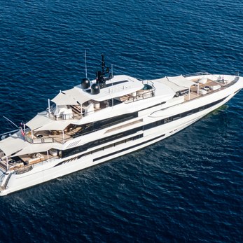 Alisa yacht exterior 4