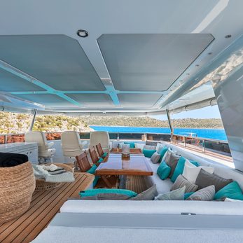 Veronika yacht interior 3