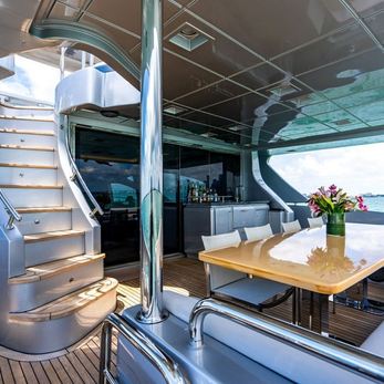 Beautiful M yacht interior 4