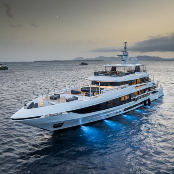 Eternity yacht exterior 2