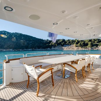 Serendipity yacht exterior 4