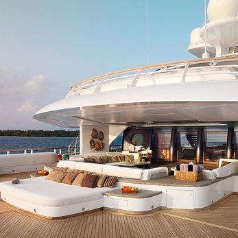 Pelorus yacht exterior 4