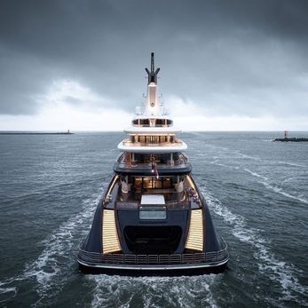 Feadship 821 yacht exterior 4