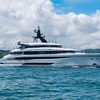 Amor a Vida yacht exterior 3