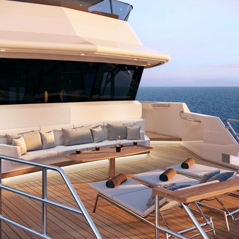 Seven Seas yacht exterior 3