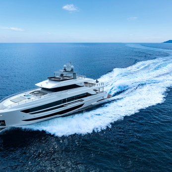 FD110/ 07 yacht exterior 3